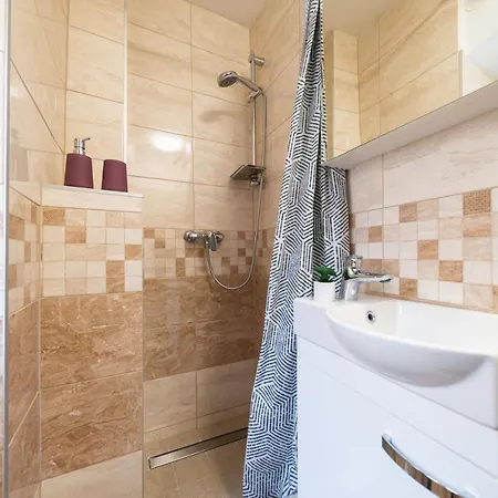 Apartment 3m Golden Gate Split